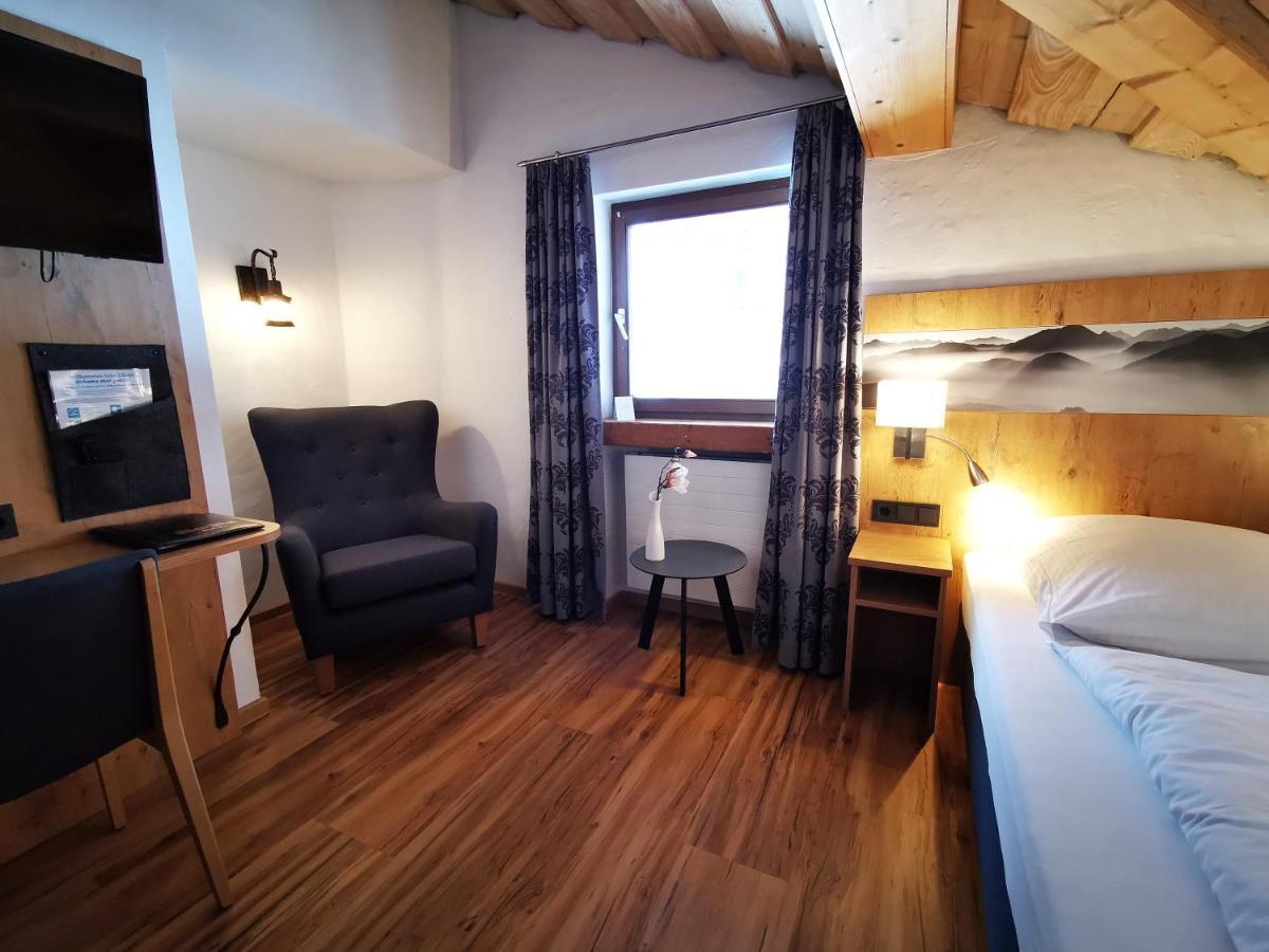 Gasthof & Hotel Zur Post Wallgau Eksteriør bilde